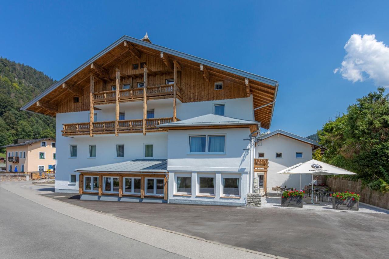 HomeHotel Salzberg Berchtesgaden Buitenkant foto The town hall of Saint-Gervais
